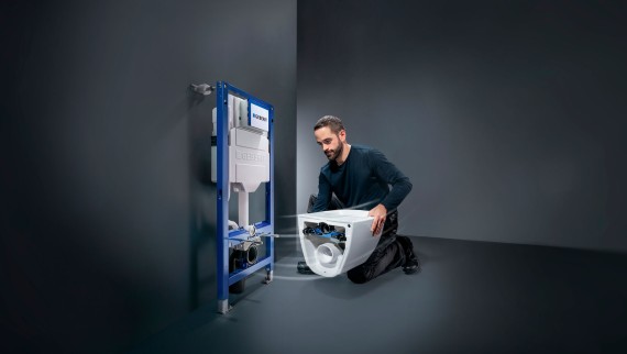 Sistema de inodoro empotrado compuesto por cisterna empotrada Geberit Sigma e inodoro Geberit Acanto Sistema de inodoro empotrado compuesto por cisterna empotrada Geberit Sigma e inodoro Geberit Acanto
