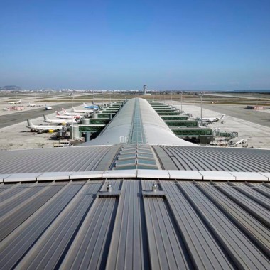 Cubierta central de la T1 del Aeropuerto de Barcelona El Prat Cubierta central de la T1 del Aeropuerto de Barcelona El Prat