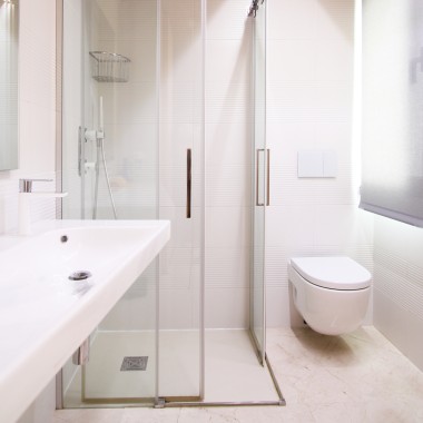 Baño con pulsador Geberit Sigma70, en la Casa Fuensanta (© Javier Callejas) Baño con pulsador Geberit Sigma70, en la Casa Fuensanta (© Javier Callejas)