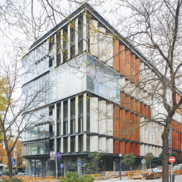 Fachada posterior edificio Lagasca99 (© Rafael de La-Hoz) Fachada posterior edificio Lagasca99 (© Rafael de La-Hoz)