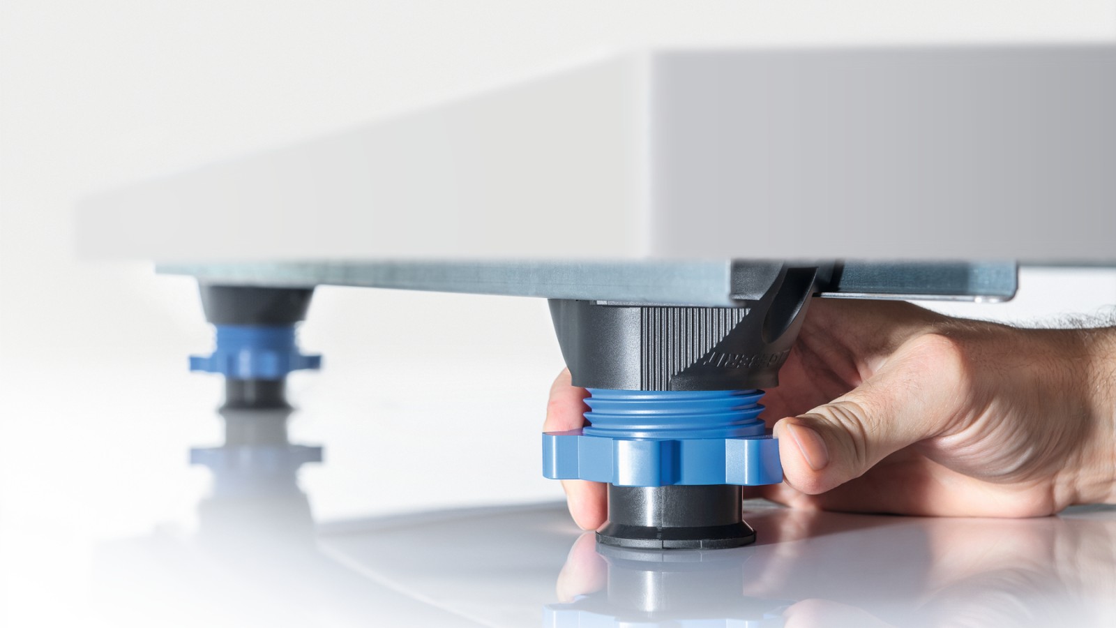 Superficie de ducha con marco de instalación Superficie de ducha con marco de instalación