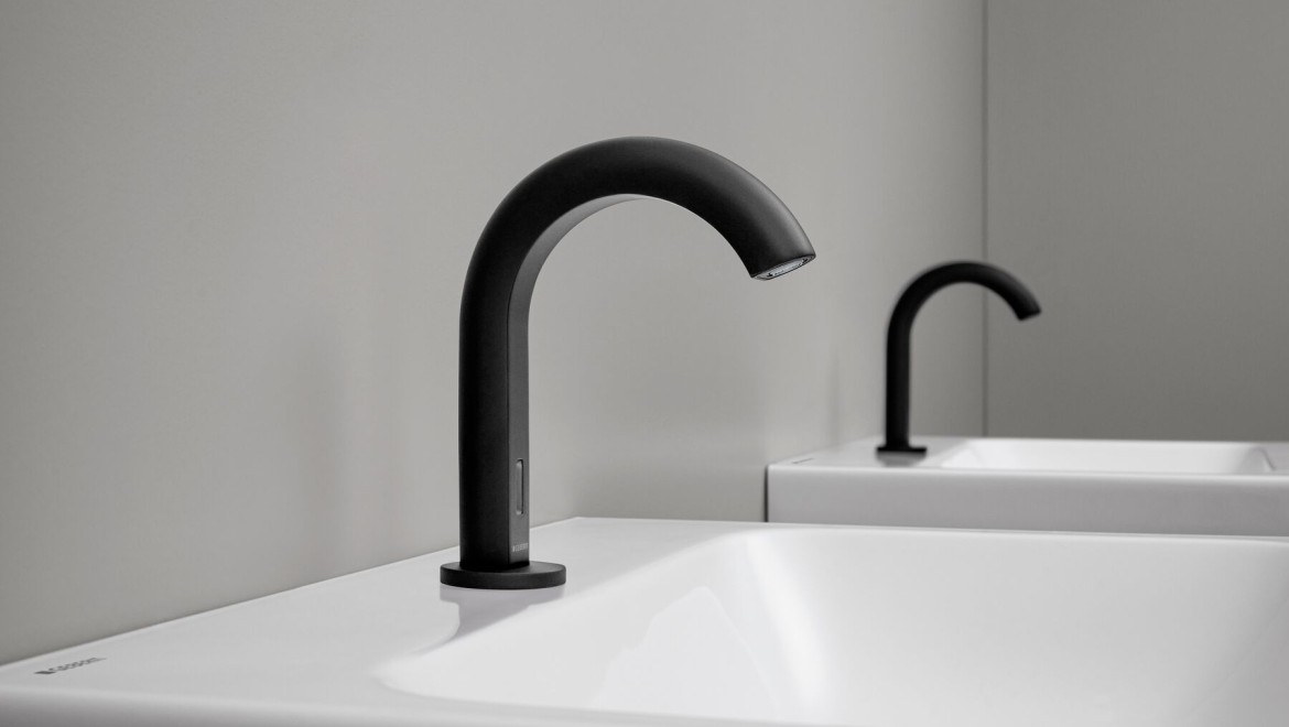 Grifo Piave sobre lavabo en blanco mate (© Geberit) Grifo Piave sobre lavabo en blanco mate (© Geberit)