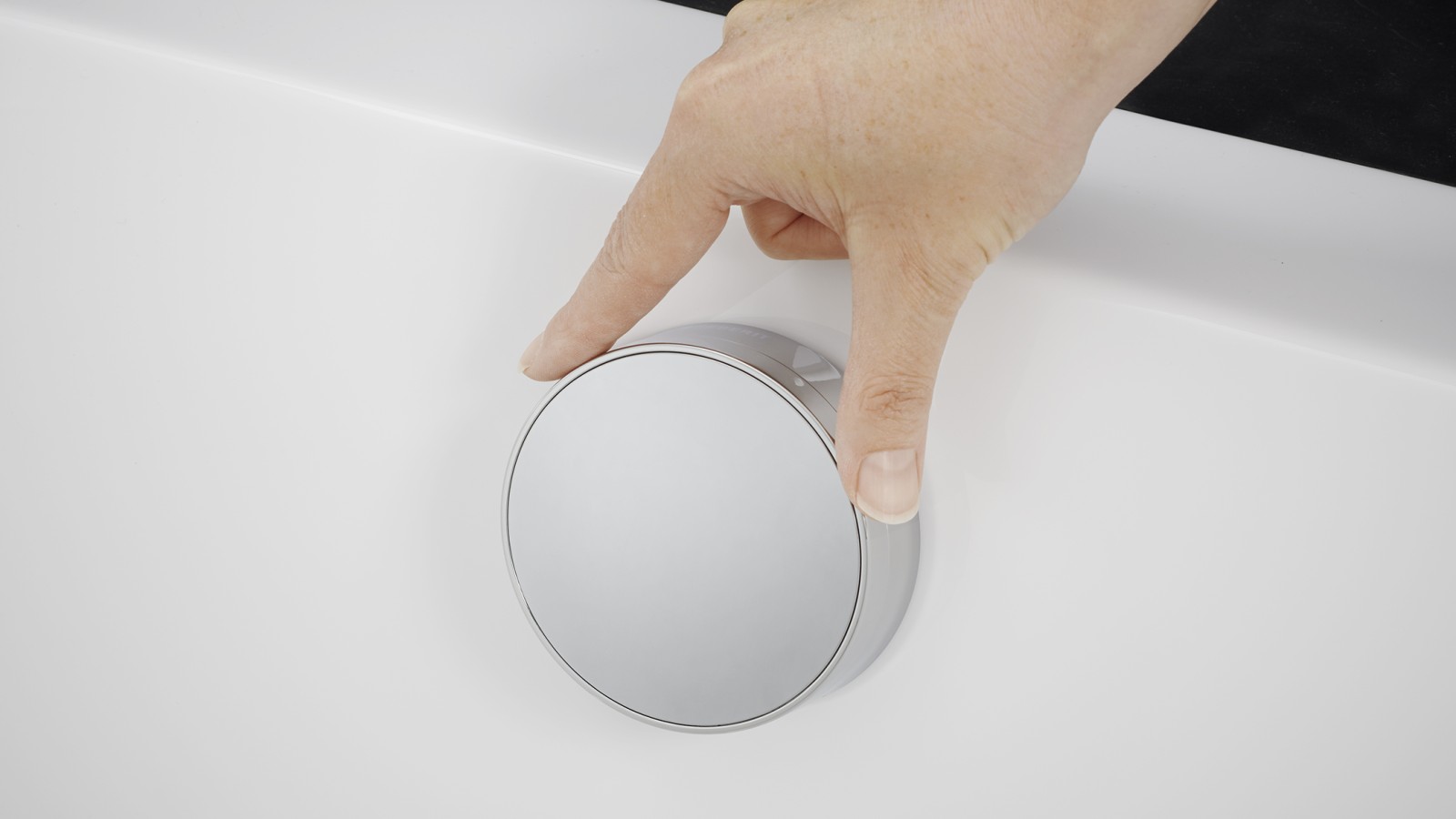 Desagüe de bañera con mango de giro de accionamiento