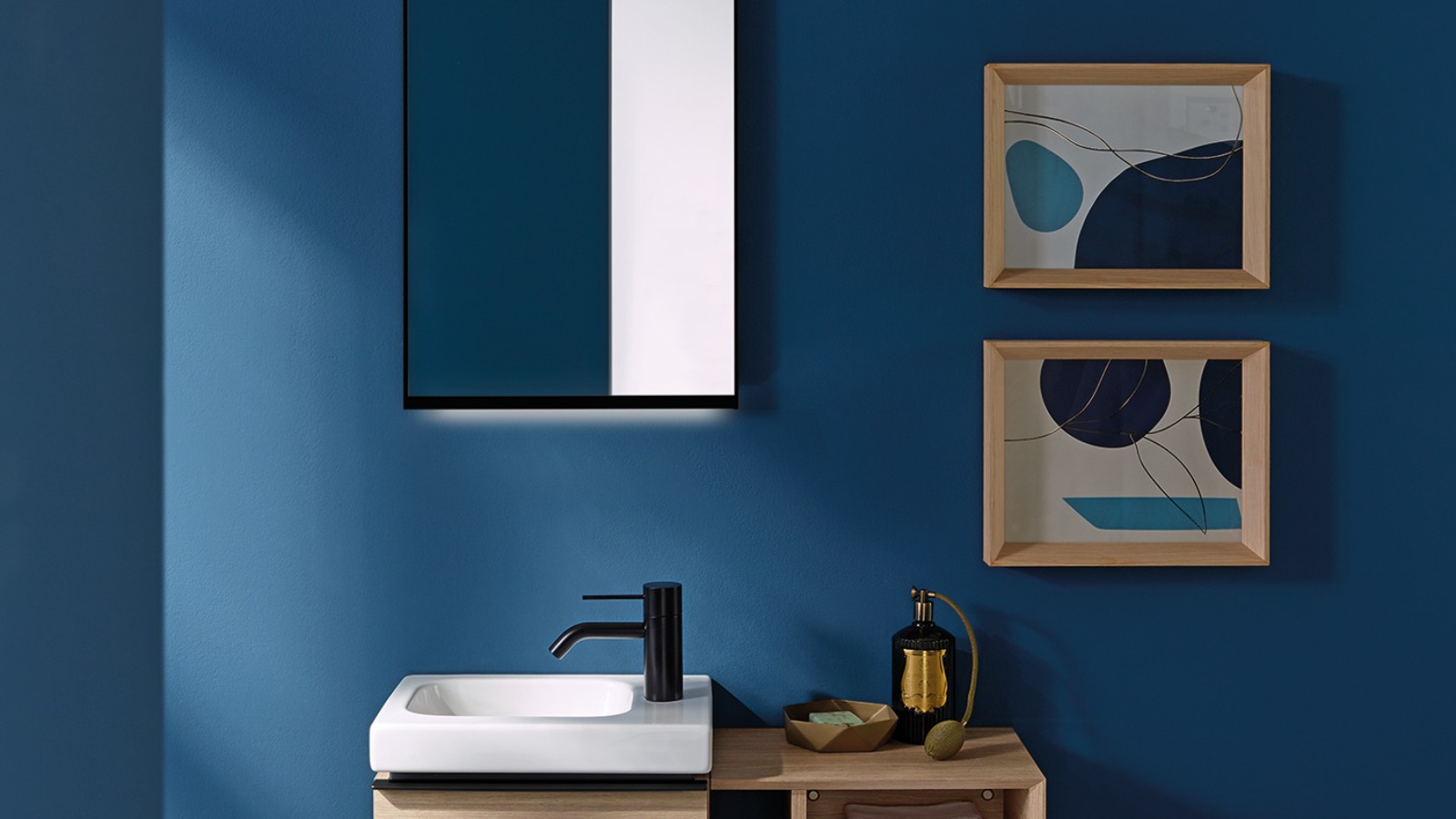 Las zonas de movimiento y circulación son especialmente importantes en los baños pequeños