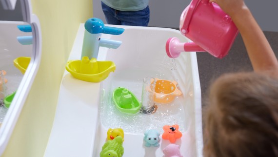 Geberit Bambini, un espacio para jugar y lavarse