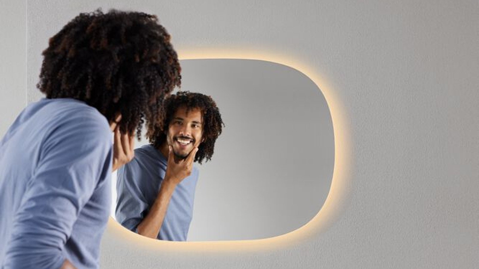 Option espejo ovalado (© Geberit)