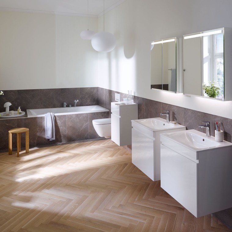 Baño equipado con productos de la serie de baño Geberit Selnova Baño equipado con productos de la serie de baño Geberit Selnova
