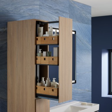 Mueble alto en encina Mueble alto en encina