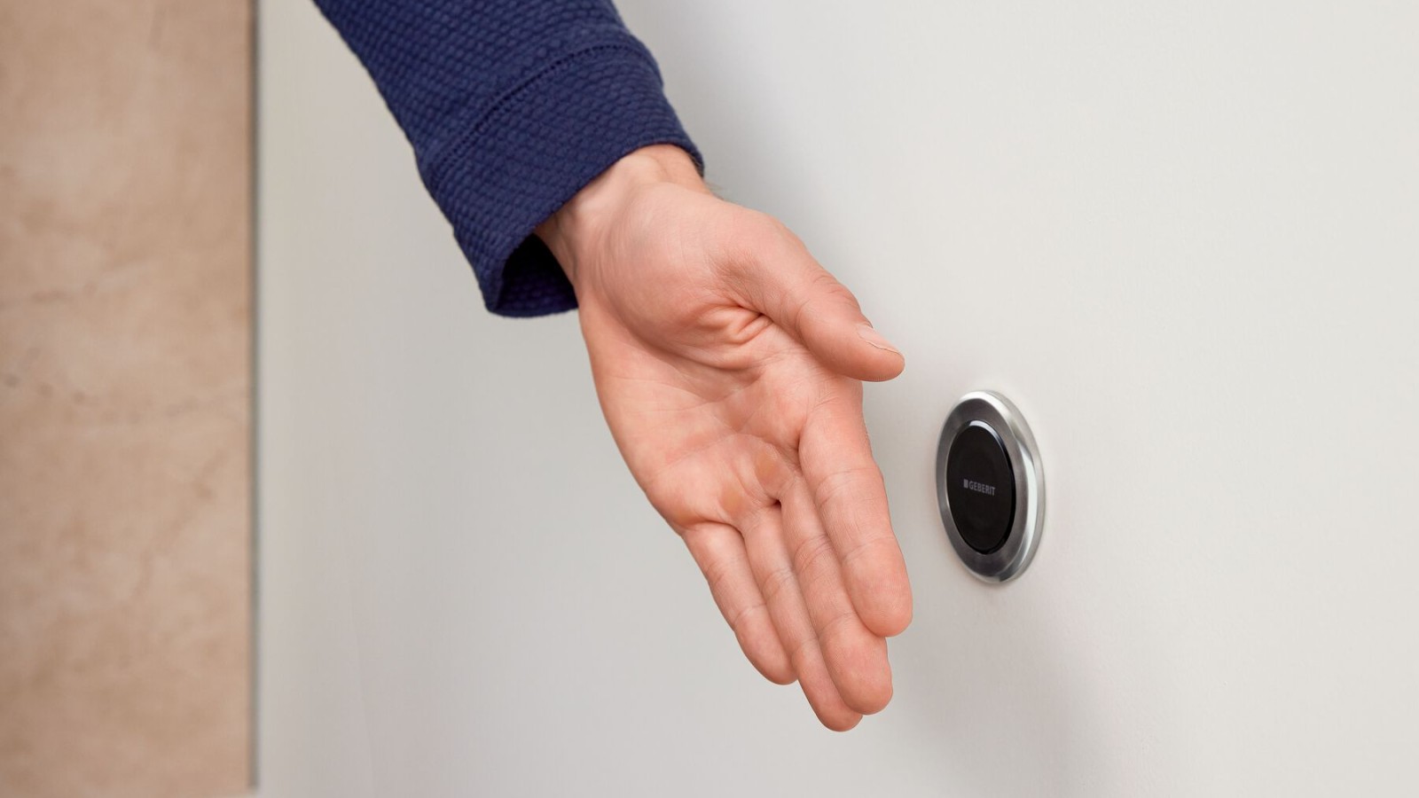 Pulsador a distancia Geberit serie 10 por infrarrojos, redondo, con mano