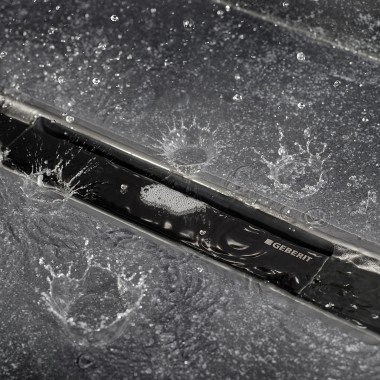 Canal de ducha Geberit CleanLine80 en cromado negro (© Geberit) Canal de ducha Geberit CleanLine80 en cromado negro (© Geberit)