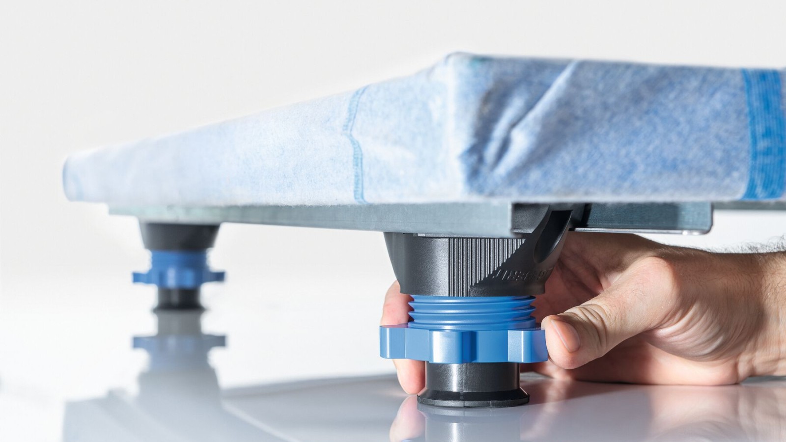 Juego de patas de montaje sin herramientas Juego de patas de montaje sin herramientas