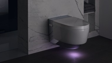 Geberit AquaClean Mera cromado con luz de orientación