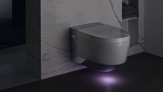 Geberit AquaClean Mera cromado con luz de orientación Geberit AquaClean Mera cromado con luz de orientación