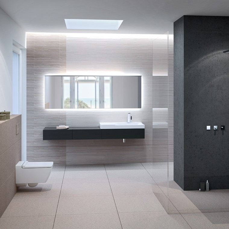 Cuarto de baño con Geberit Xeno² sin reborde de descarga, pulsador Sigma70 y lavabo Cuarto de baño con Geberit Xeno² sin reborde de descarga, pulsador Sigma70 y lavabo