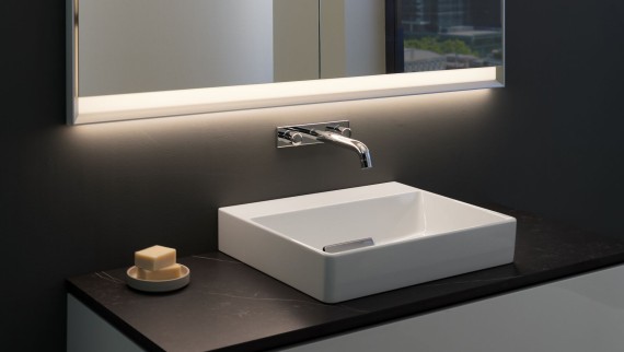 Armario con espejo Geberit ONE con ComfortLight Armario con espejo Geberit ONE con ComfortLight