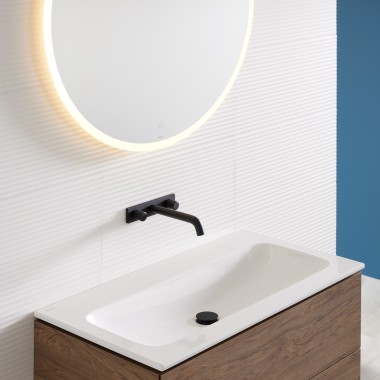 Combine el lavabo Geberit iCon con el mueble bajo para lavabo Geberit ONE