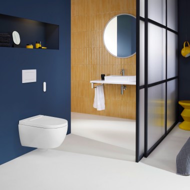 Inodoro bidé Geberit AquaClean Alba en un hotel Inodoro bidé Geberit AquaClean Alba en un hotel