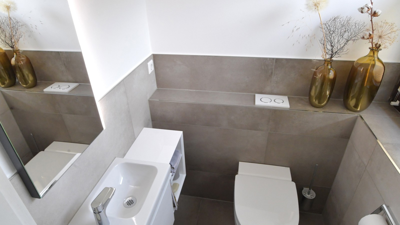 El baño de invitados después de la reforma