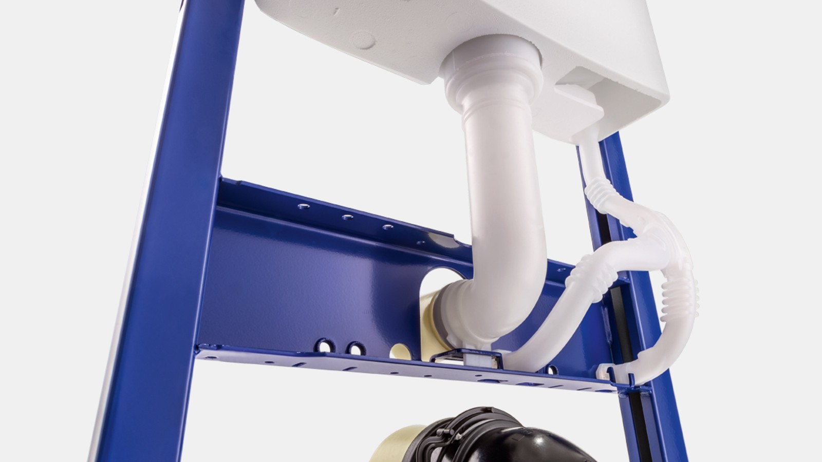 Cisterna empotrada de Geberit con tubo guía para la conexión de suministro Cisterna empotrada de Geberit con tubo guía para la conexión de suministro