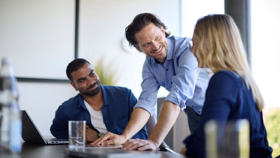 Empleados en una reunión