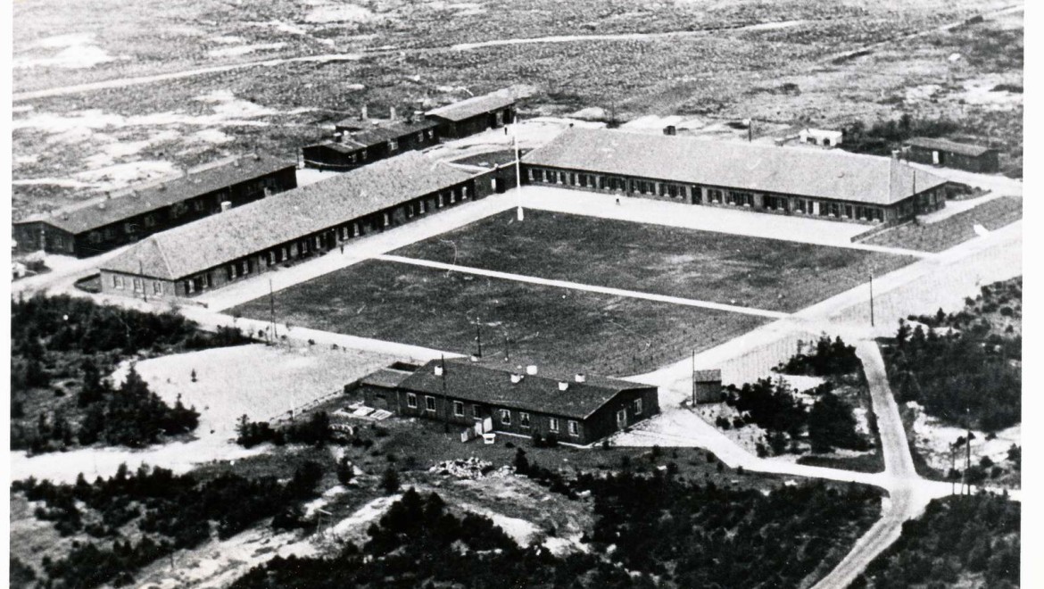 En 1945, se estableció en Oksbøl el campo de refugiados más grande de Dinamarca (© Blåvandshuk Local History Archive)