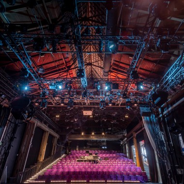 El Teatro Nacional de Finlandia ha sido uno de los primeros inquilinos (© Kansallis Teatteri) El Teatro Nacional de Finlandia ha sido uno de los primeros inquilinos (© Kansallis Teatteri)
