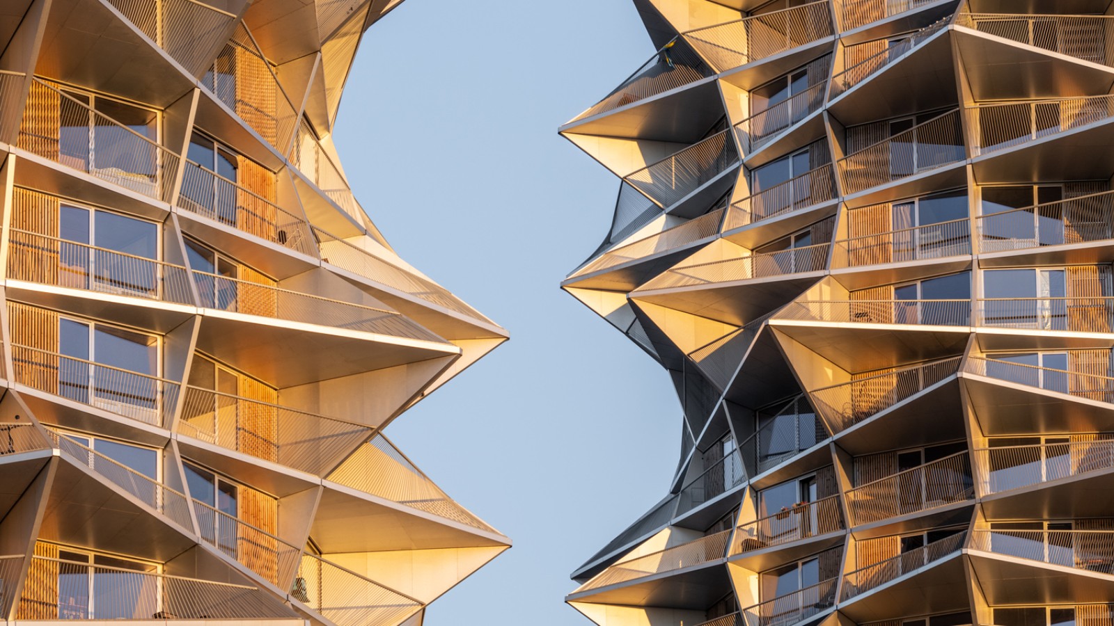 Cada micro apartamento tiene su propio balcón (© Rasmus Hjortshøj) Cada micro apartamento tiene su propio balcón (© Rasmus Hjortshøj)