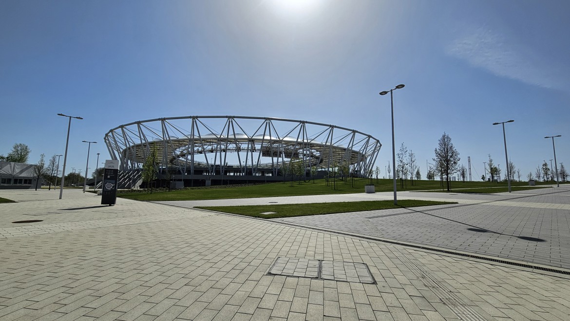 El estadio sienta las bases del plan maestro para el barrio Southgate de Budapest (© Geberit)