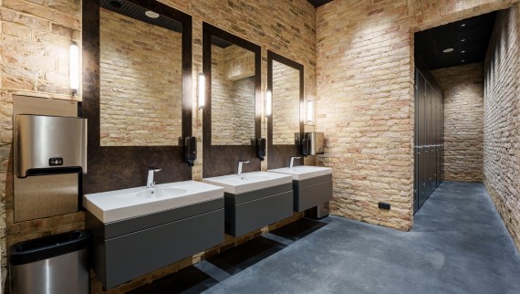 Los lavabos Geberit ofrecen una elegancia con estilo (© Jānis Salmanis) Los lavabos Geberit ofrecen una elegancia con estilo (© Jānis Salmanis)