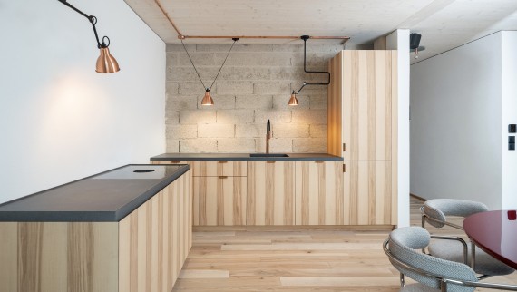 Se utilizan ladrillos de cáñamo en el interior de la casa de cáñamo más grande de Europa. (© Openly / Jens Ellensohn) Se utilizan ladrillos de cáñamo en el interior de la casa de cáñamo más grande de Europa. (© Openly / Jens Ellensohn)