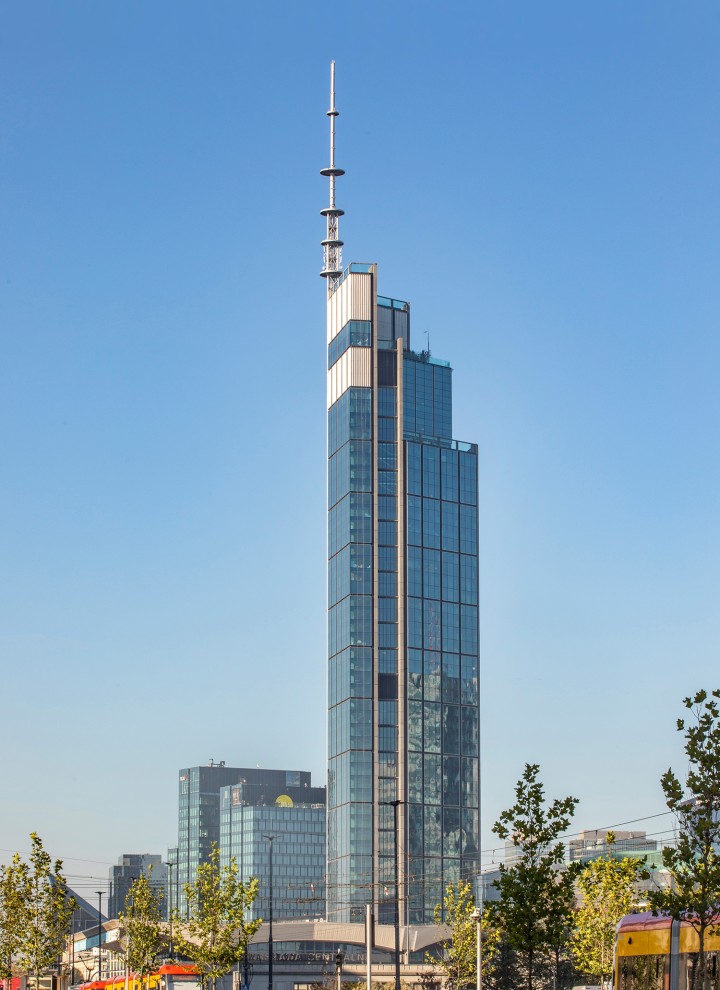 La Torre Varso es el rascacielos más alto de la Unión Europea (© Aaron Hargreaves/Foster + Partners)