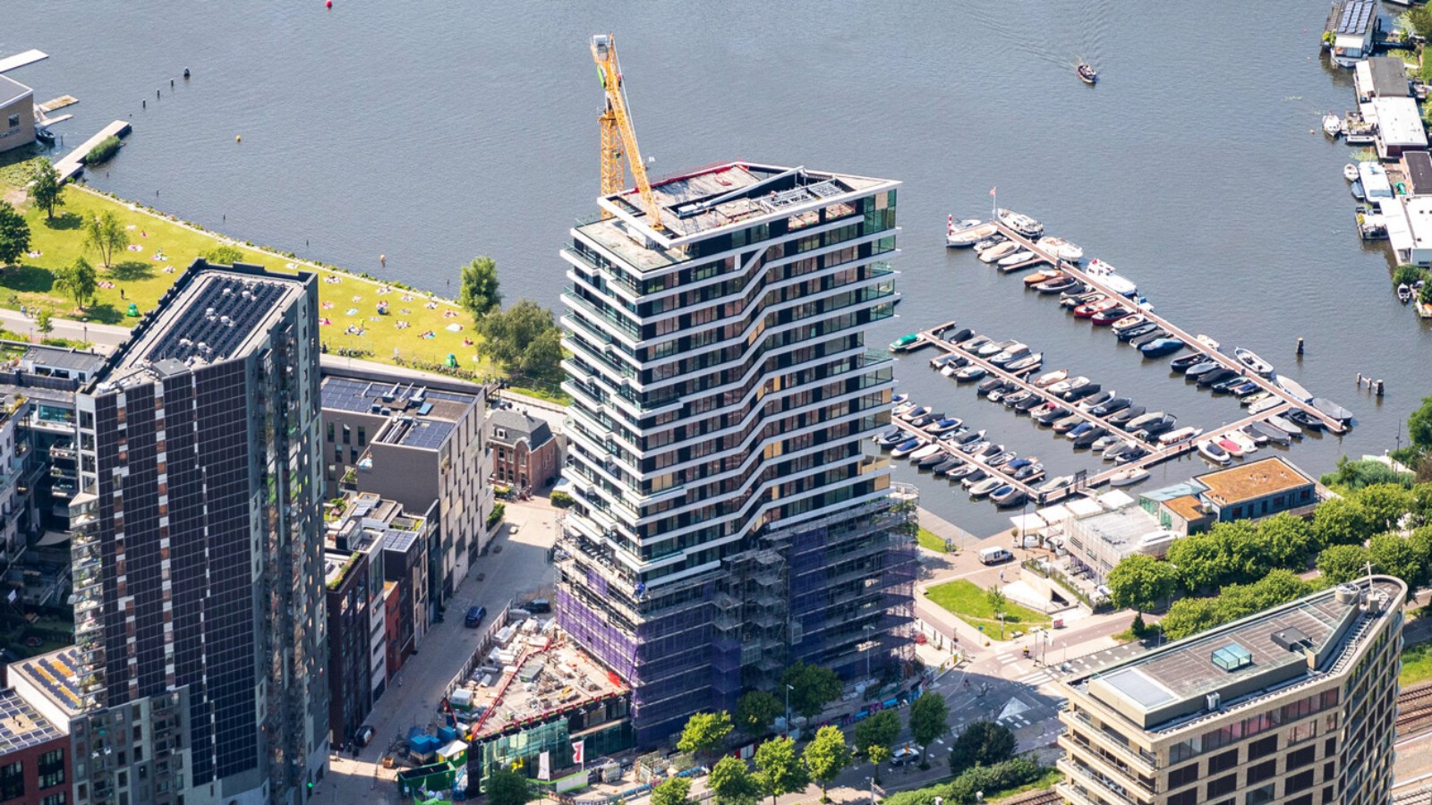 HAUT Ámsterdam (©Team V Architecture / Jannes Linders / Topview Luchtfotografie)
