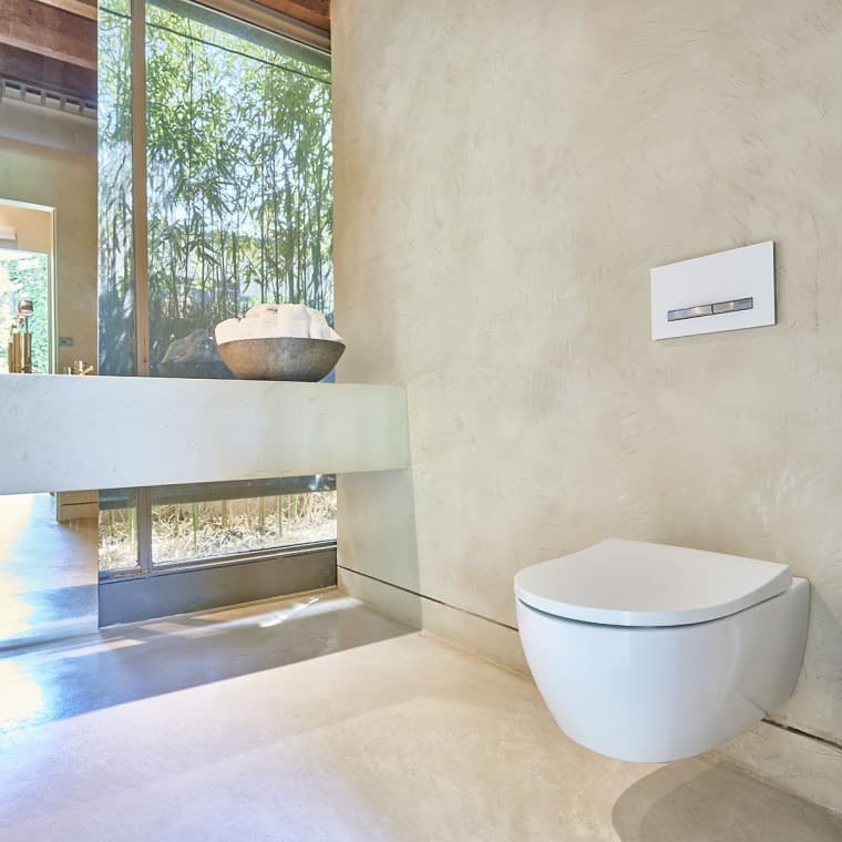 El pulsador Geberit Sigma50 destaca en el diseño sobrio de los baños El pulsador Geberit Sigma50 destaca en el diseño sobrio de los baños