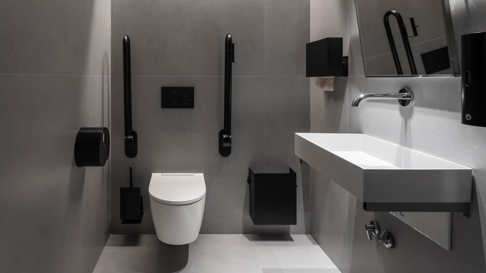 Instalación fácil baños Caja Rural del Sur © Javier Orive www.javierorive.com Instalación fácil baños Caja Rural del Sur © Javier Orive www.javierorive.com