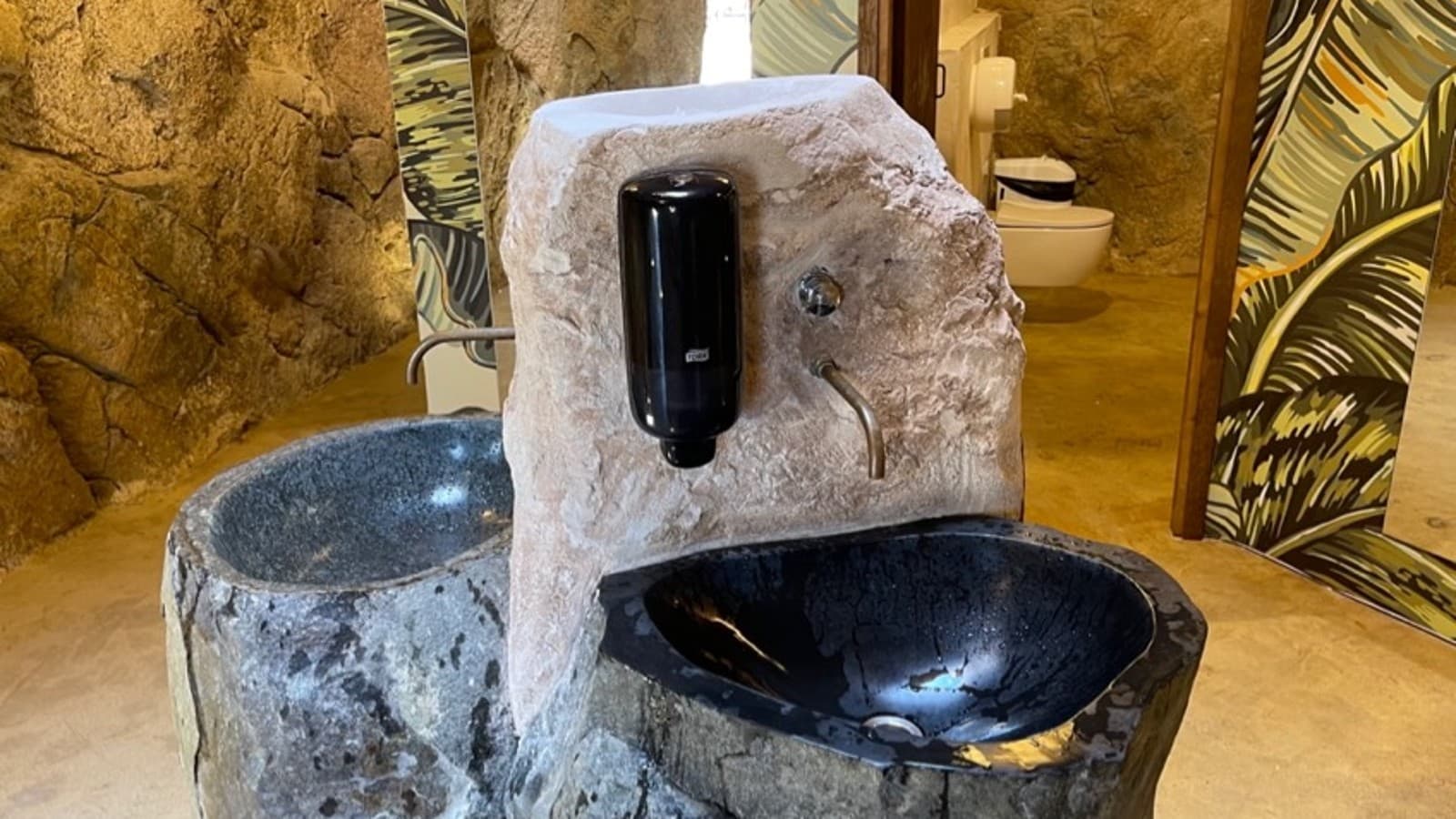 Baños camping con inodoros suspendidos Geberit Baños camping con inodoros suspendidos Geberit