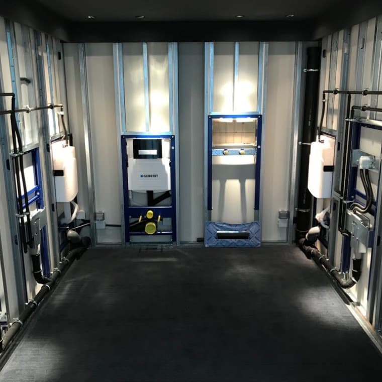 Conozca también las Soluciones Geberit por detrás de la pared y su facilidad de instalación y mantenimiento Conozca también las Soluciones Geberit por detrás de la pared y su facilidad de instalación y mantenimiento