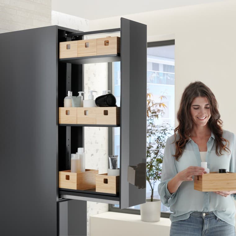 Mueble alto con frontal en vidrio lava Mueble alto con frontal en vidrio lava