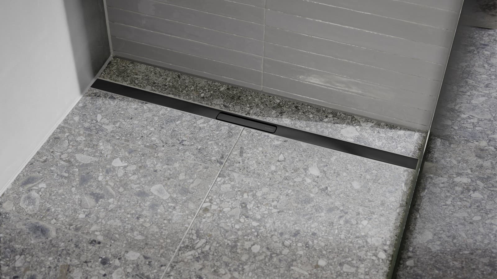 Canal de ducha Geberit CleanLine30 en negro Canal de ducha Geberit CleanLine30 en negro