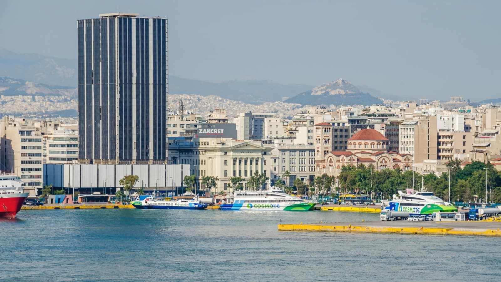 Así era antes de las recientes obras de construcción: prácticamente sin uso, se erigía como punto de referencia y monumento conmemorativo en el distrito de El Pireo (© Iaranik / Alamy). Así era antes de las recientes obras de construcción: prácticamente sin uso, se erigía como punto de referencia y monumento conmemorativo en el distrito de El Pireo (© Iaranik / Alamy).