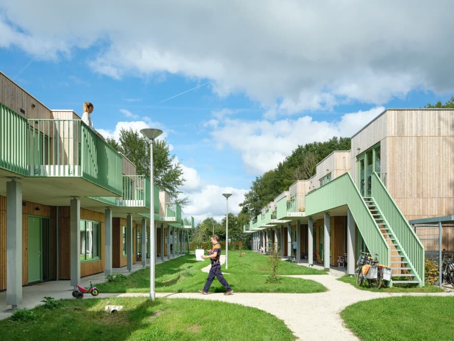 Moos Euterpe ofrece alojamiento a estudiantes, refugiados ucranianos y otras personas que buscan un hogar en edificios de diversos tamaños (© Moos) Moos Euterpe ofrece alojamiento a estudiantes, refugiados ucranianos y otras personas que buscan un hogar en edificios de diversos tamaños (© Moos)