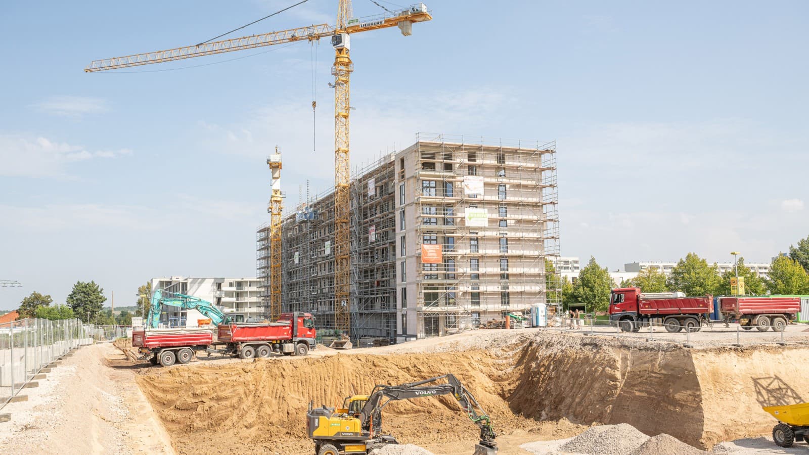 En el marco del proyecto residencial Europakarree Erfurt se han construido alrededor de 600 apartamentos modernos y de alta calidad, tanto para propietarios como para alquiler, así como viviendas municipales En el marco del proyecto residencial Europakarree Erfurt se han construido alrededor de 600 apartamentos modernos y de alta calidad, tanto para propietarios como para alquiler, así como viviendas municipales