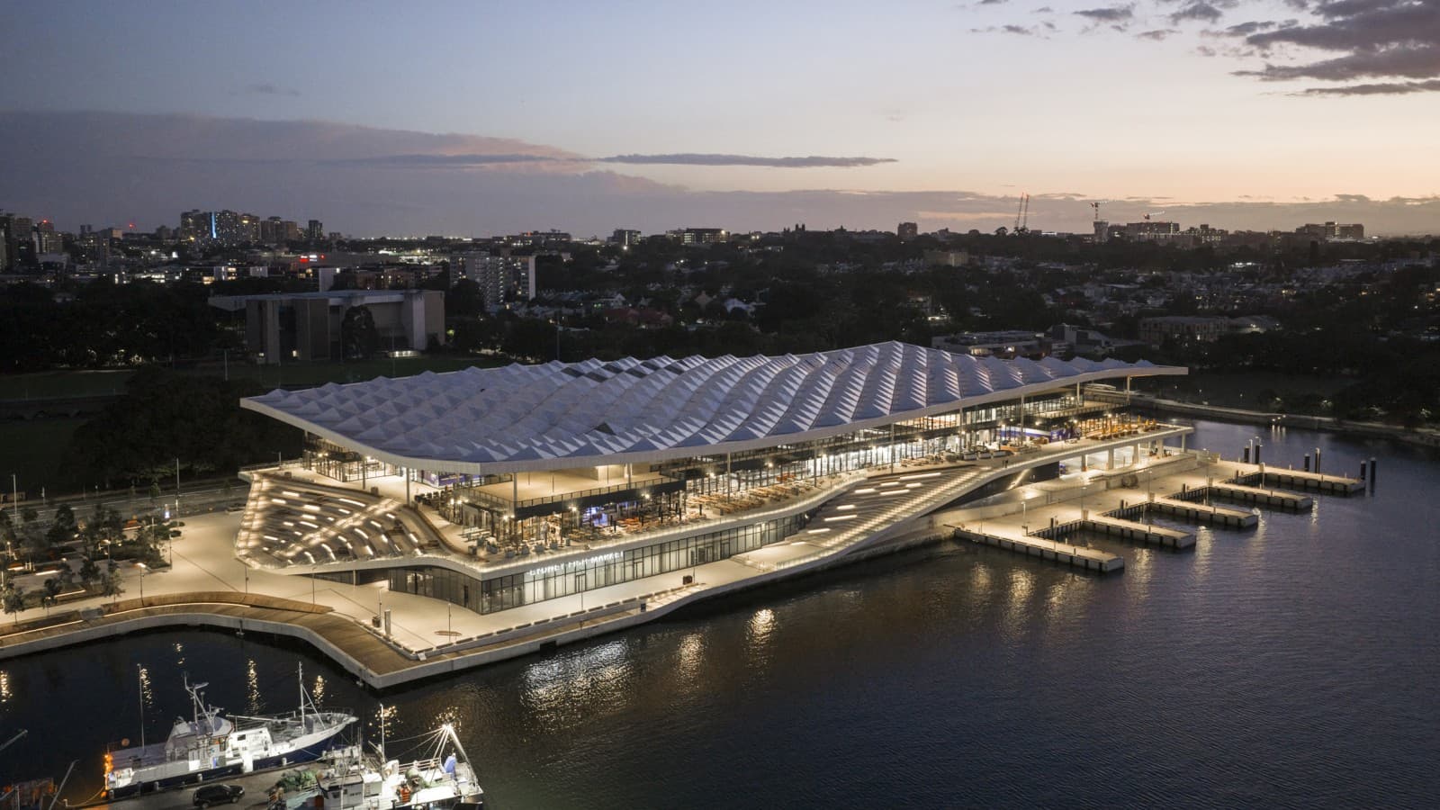 El Nuevo Mercado de Pescado en Blackwattle Bay (© Rasmus Hjortshoj) El Nuevo Mercado de Pescado en Blackwattle Bay (© Rasmus Hjortshoj)